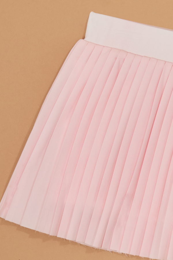 Perrin Pleated Skirt Detail 3 - Altar'd State