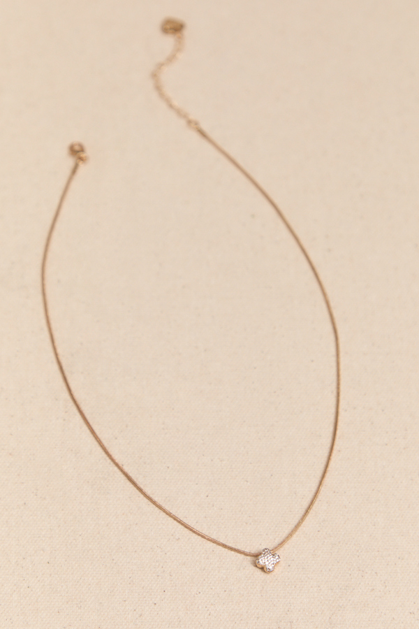 Ayla Dainty Necklace Detail 2 - Altar'd State