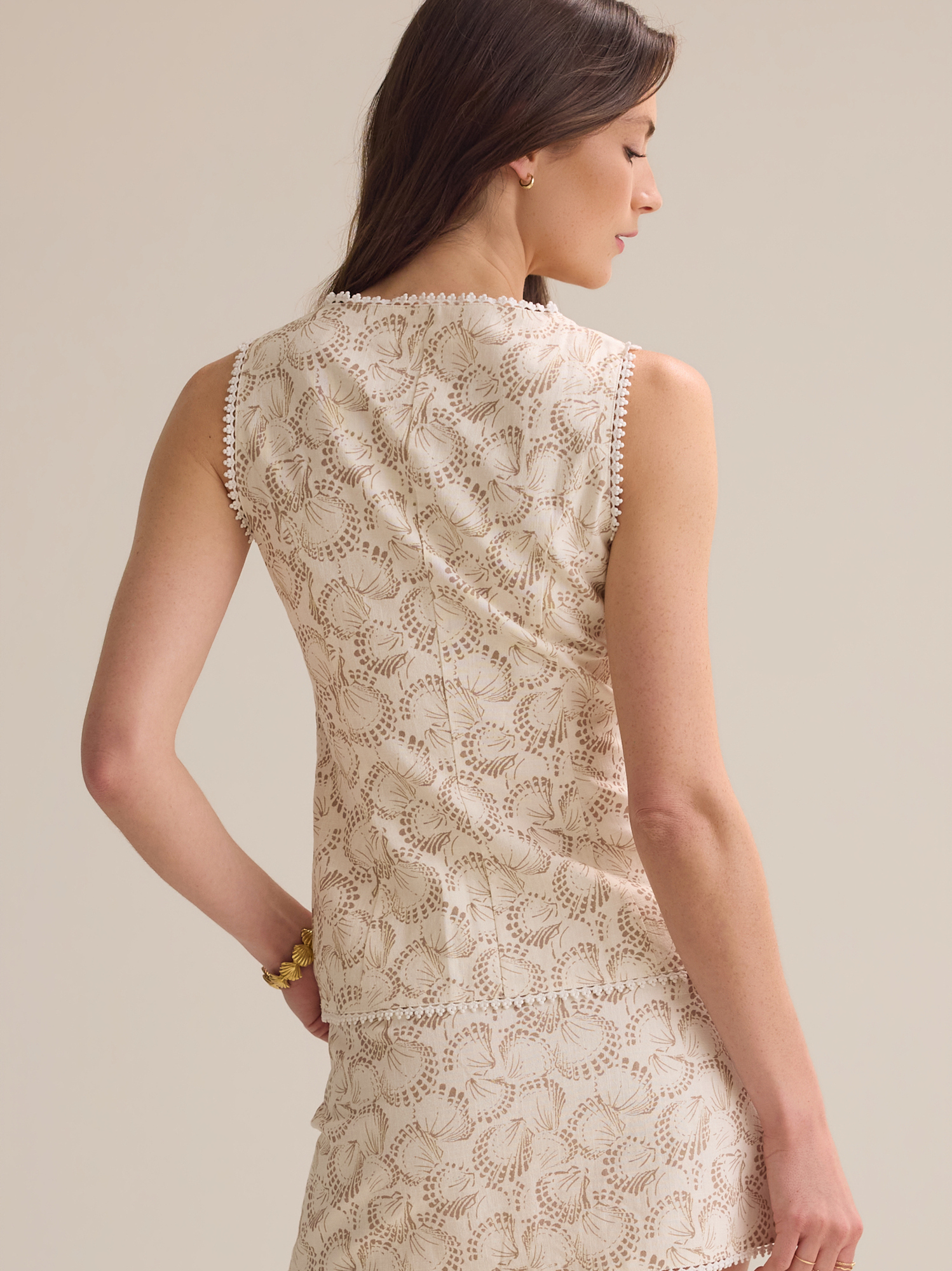 Adriel Button Front Shell Vest in Taupe/Ivory | Altar
