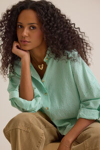Lillian Button Up Top Detail 4 - Altar'd State