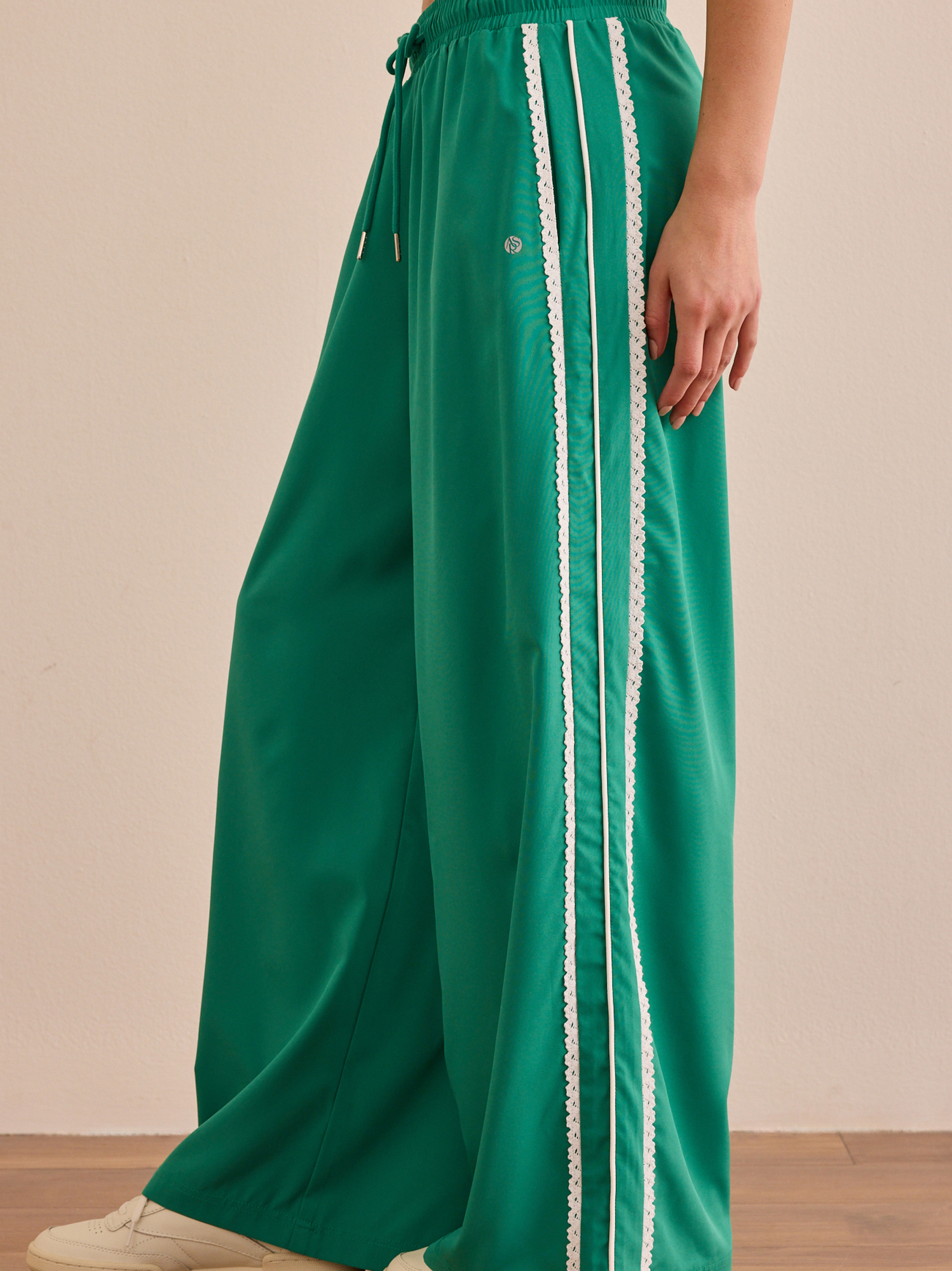 On The Run Detailed Pants in Kelly Green | AS Revival