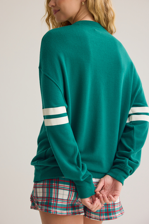 It's A Beaut Clark Lounge Pullover Detail 4 - Altar'd State