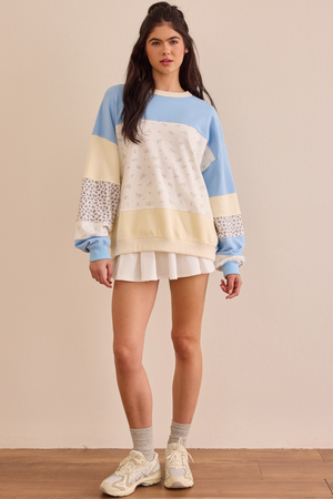 Mixed Bloom Pullover - Altar'd State - 