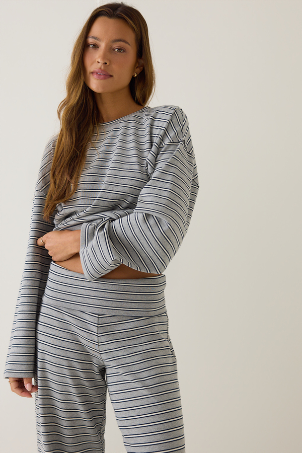 Lilliana Foldover Pant Detail 5 - Altar'd State
