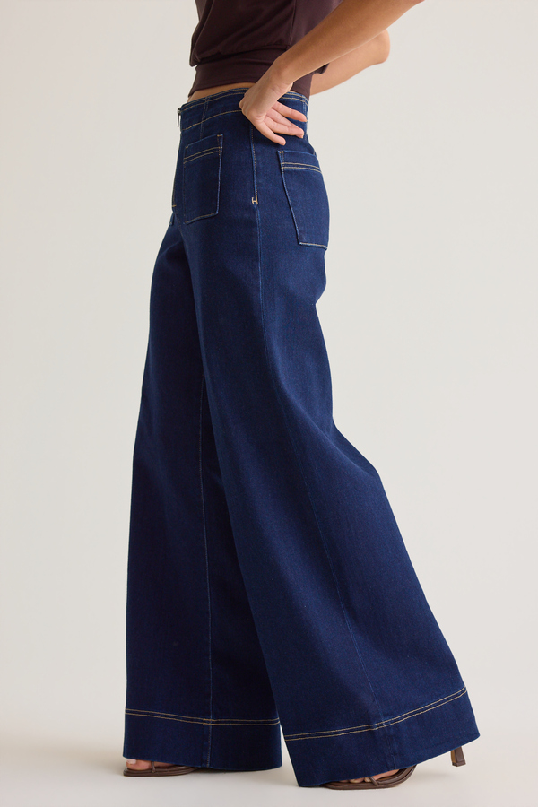 Hayla High Rise Front Zip Jean Detail 3 - Altar'd State