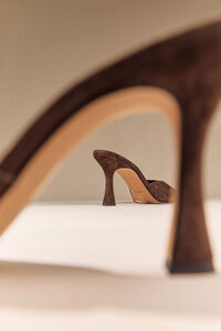 Rosha Heel by Dolce Vita Detail 3 - Altar'd State