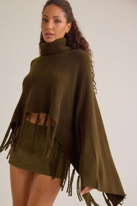 Emmaline Fringe Poncho Detail 2 - Altar'd State