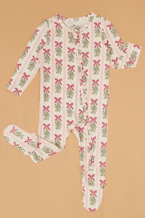Mistletoe Magic Ruffle Footie - Altar'd State