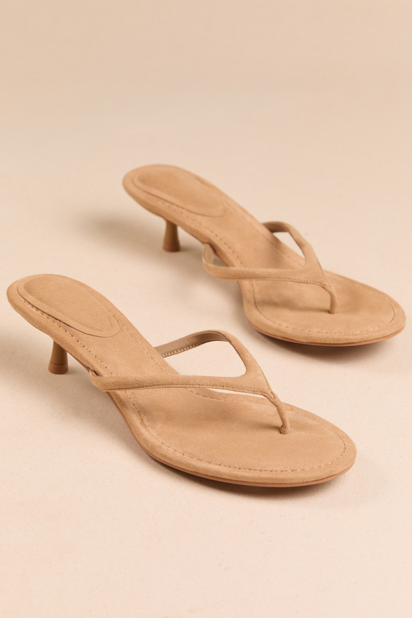 Verona Suede Kitten Heel Detail 2 - Altar'd State