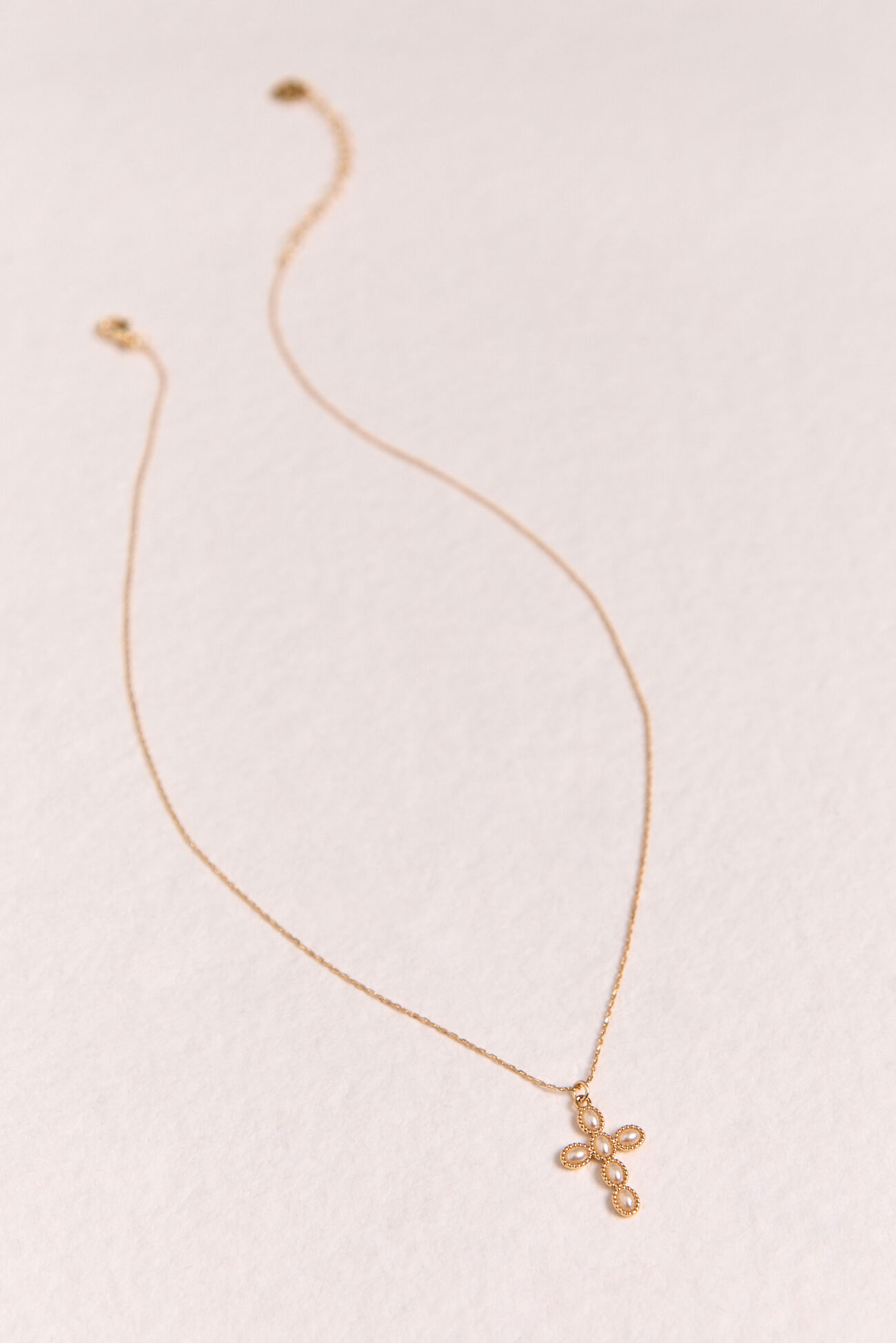 18K Gold Oval Pearl Cross Necklace