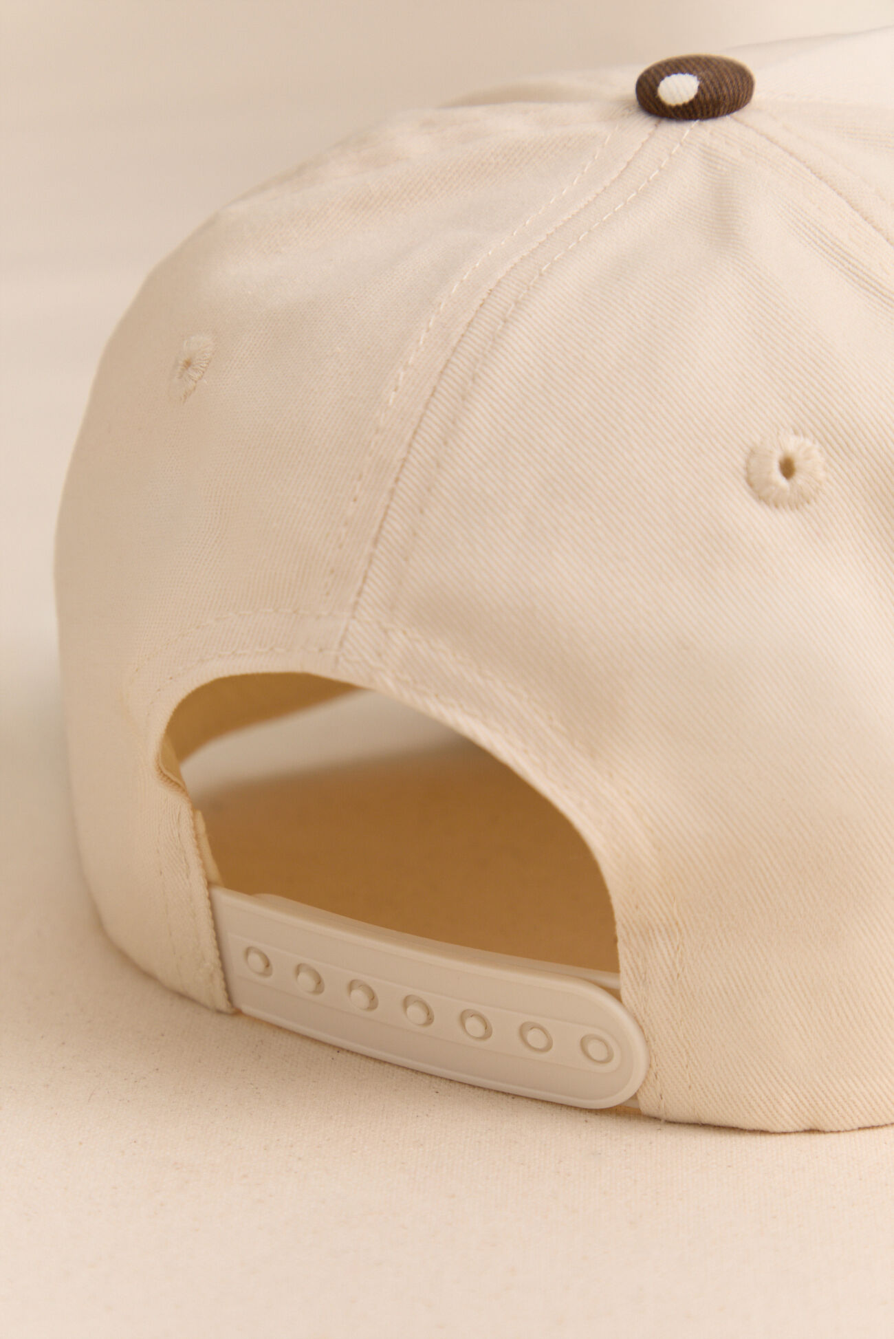 Mommin Polka Dot Trucker Hat
