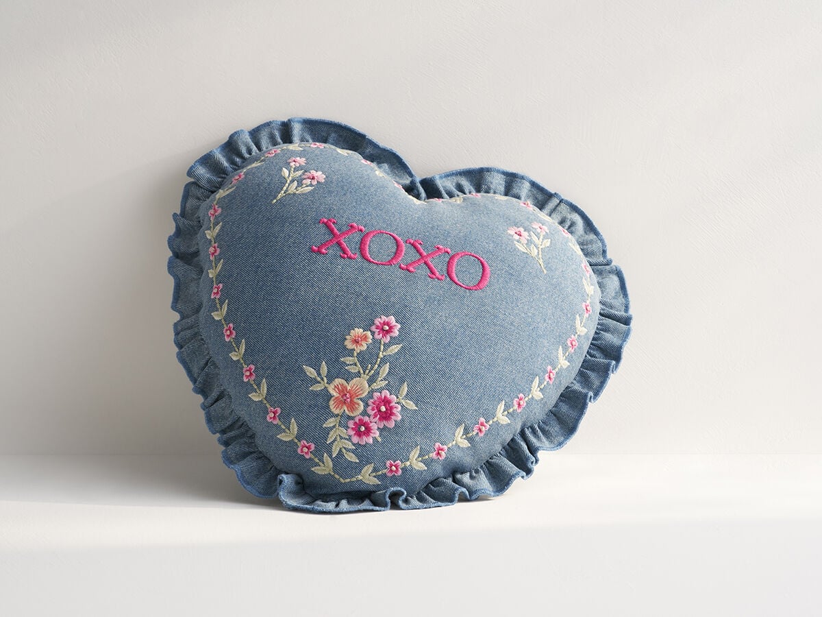 Ava Heart Pillow - Altar'd State