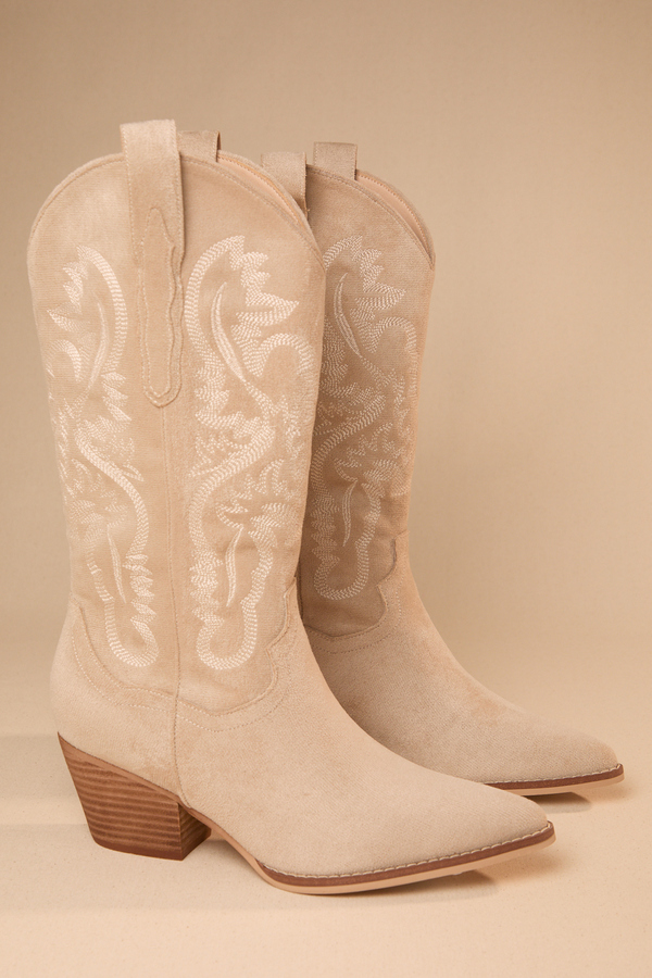 Amaya Western Boots Detail 3 - Altar'd State