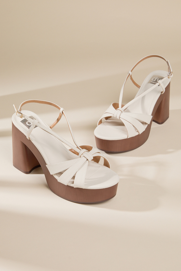 DV Willomena Sandal - Altar'd State