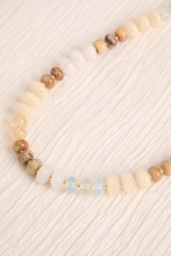 Zoie Multi beaded Choker Detail 4 - Altar'd State