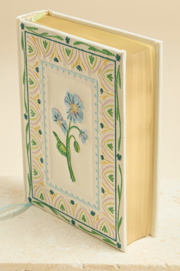 NLT Lisbon Notetaking Bible by Hosanna Revival Detail 2 - Altar'd State