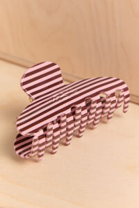 Mainline Stripe Clip Detail 2 - Altar'd State
