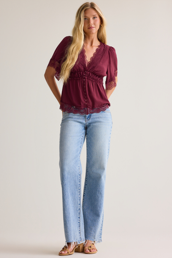 Evanelle Lace Babydoll Top Detail 2 - Altar'd State