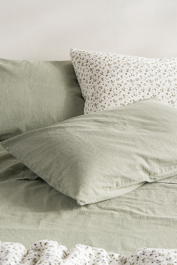 Thistle Cotton Sheet Set Detail 1 - Altar'd State