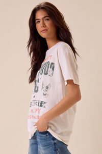 NYC Fleetwood Mac Concert Tee Detail 3 - Altar'd State