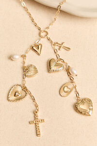 Maisy Y Neck Charm Necklace Detail 2 - Altar'd State