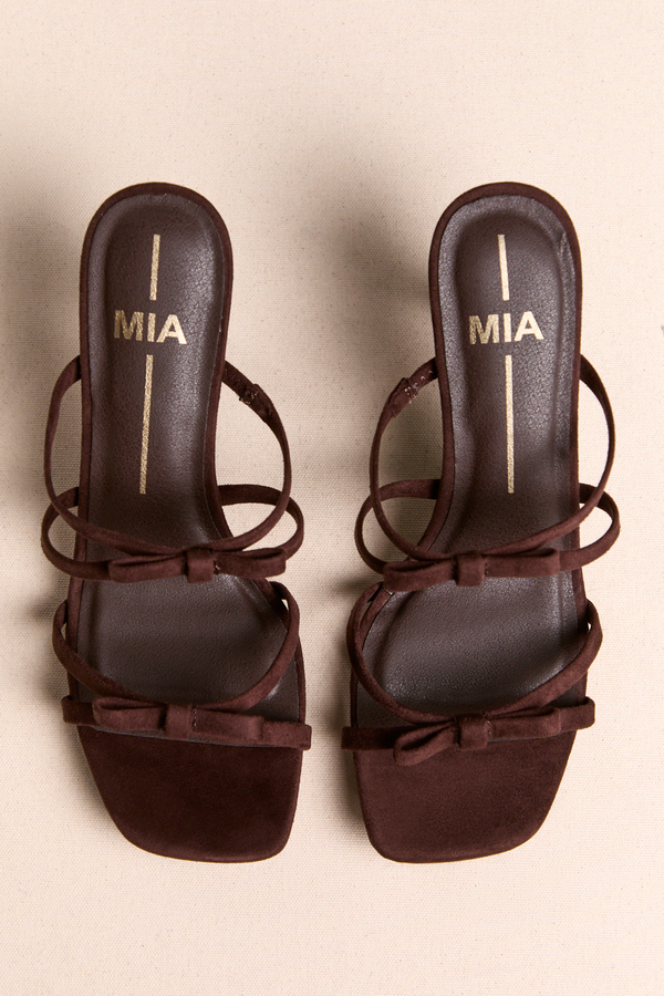 Espresso Elegance Kitten Heels Detail 4 - Altar'd State