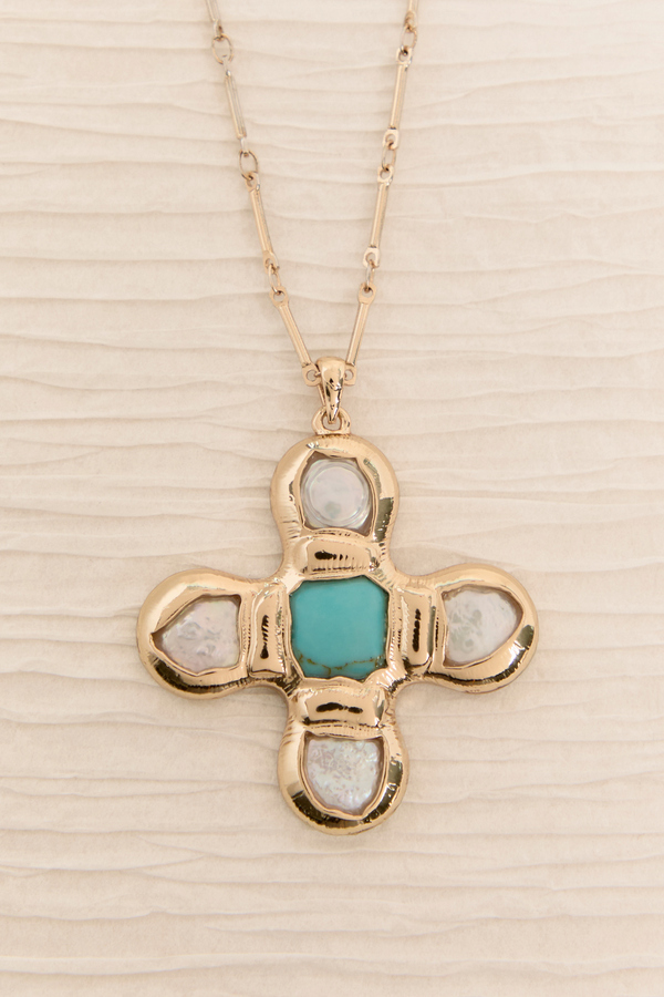 Seaside Grace Cross Necklace Detail 3 - Altar'd State