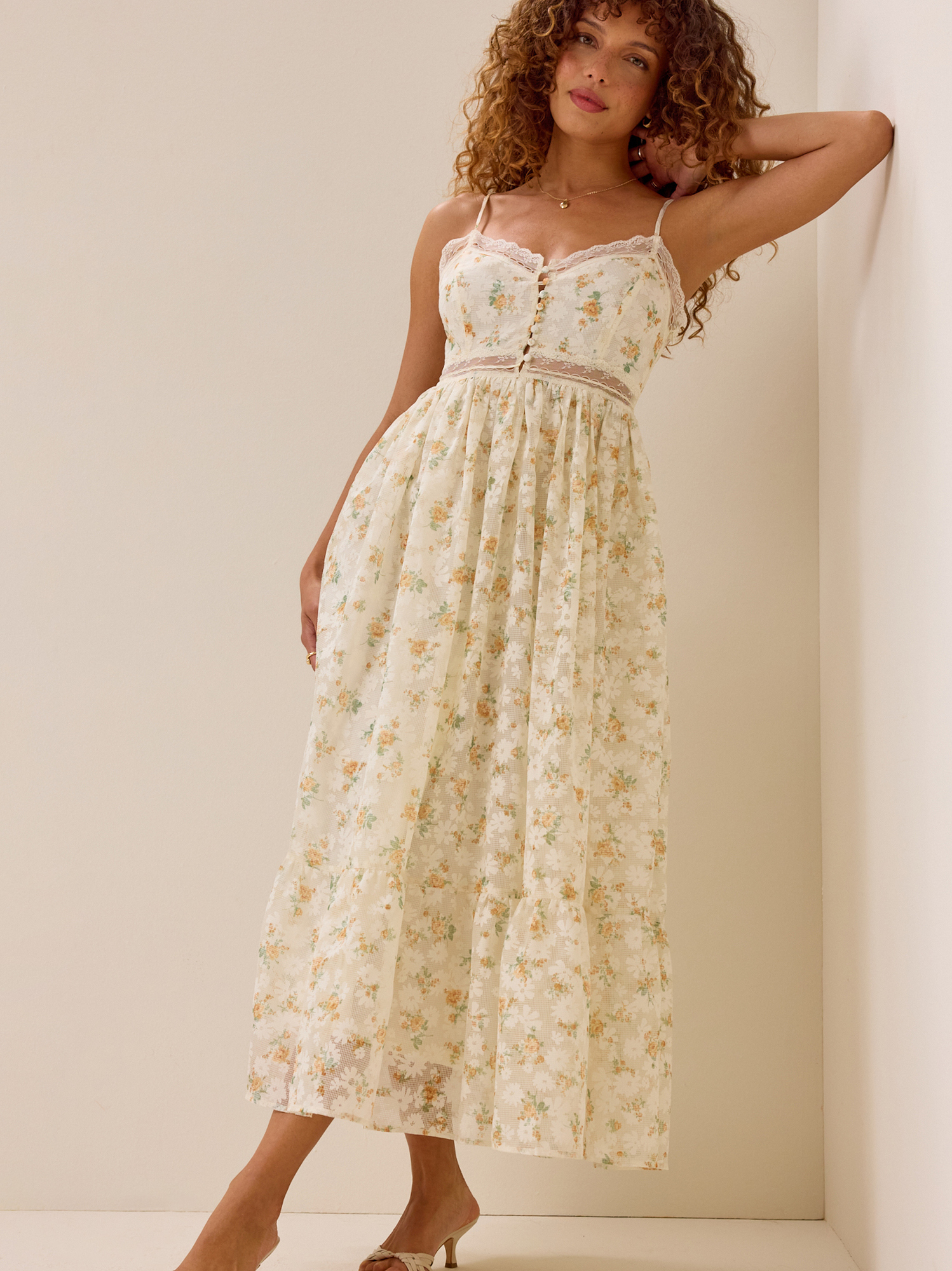 opt beige floral alana dress Beige Floral Midi Dress - All Dresses