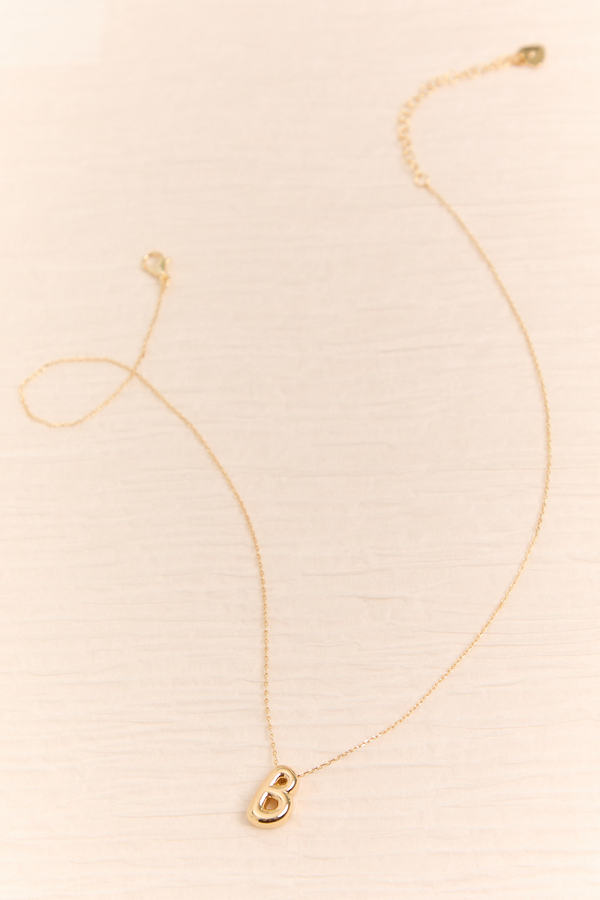 18k Gold B Bubble Monogram Necklace Detail 2 - Altar'd State
