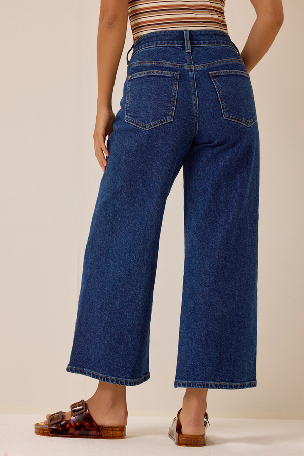 Emma Wide Leg Jean Detail 5 - Altar'd State