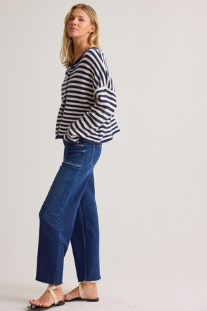 Aria Mid Rise Cropped Jeans - Altar'd State - 