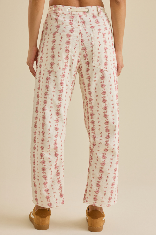 Fiona Floral Pants Detail 5 - Altar'd State