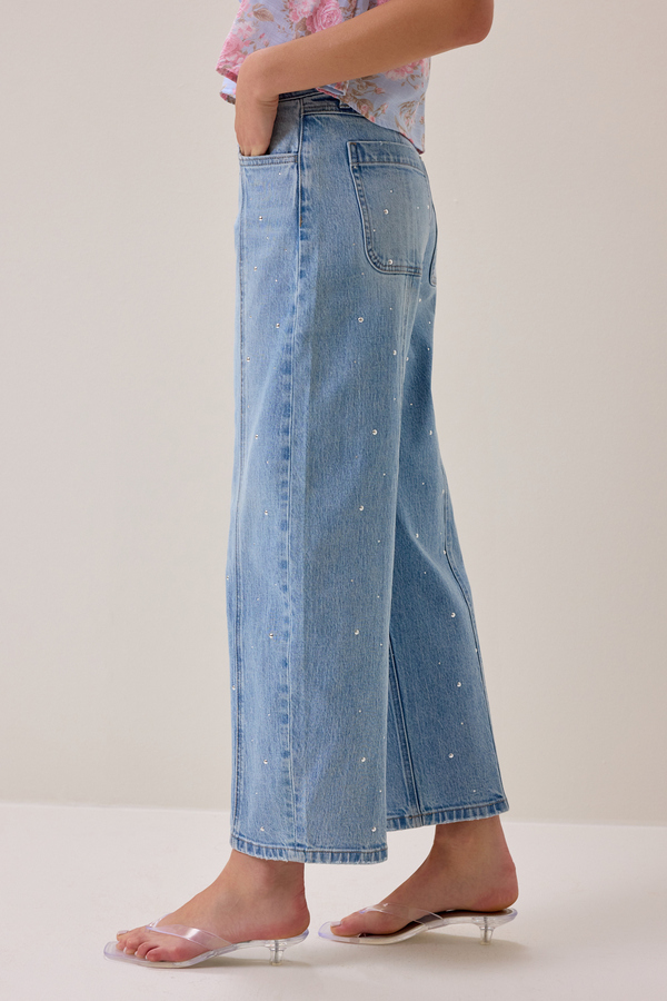 Mia Embellished Barrel Jean Detail 3 - Altar'd State