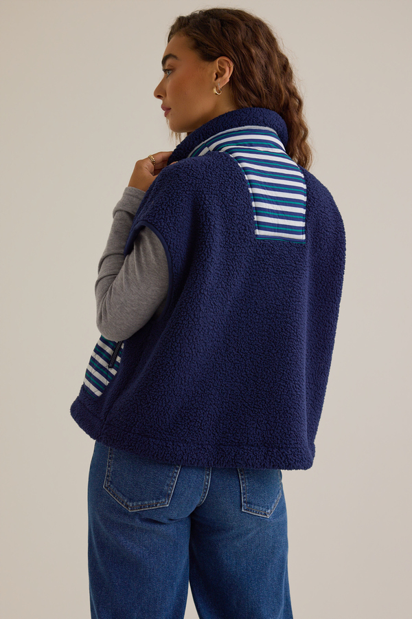 Ava Fleece Vest Detail 4 - Altar'd State