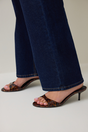 Naomi Mid Heel - Altar'd State - 