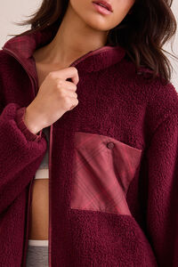Fireside Plaid Pocket Sherpa Detail 3 - Altar'd State