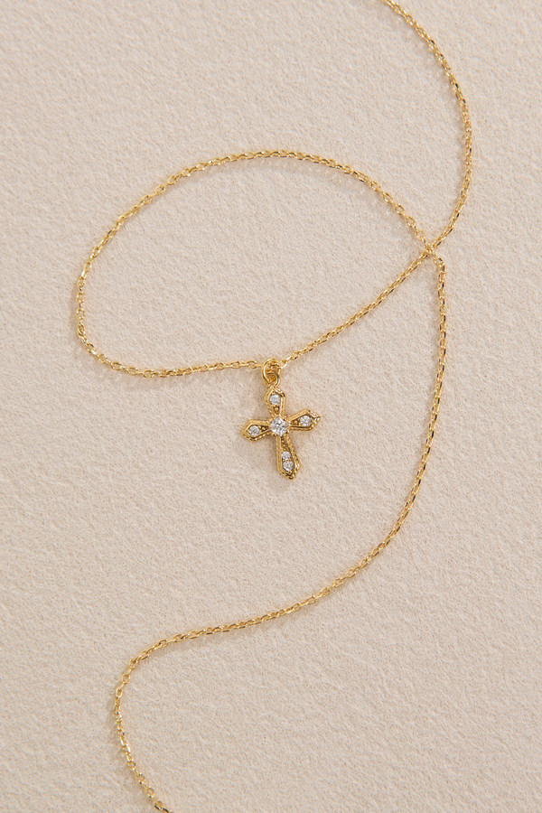 18K Gold Dylan Cross Chain Necklace Detail 3 - Altar'd State