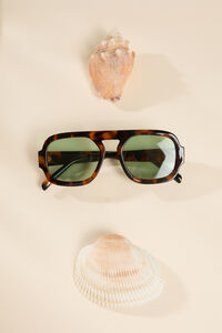 Timeless Tint Sunglasses Detail 2 - Altar'd State