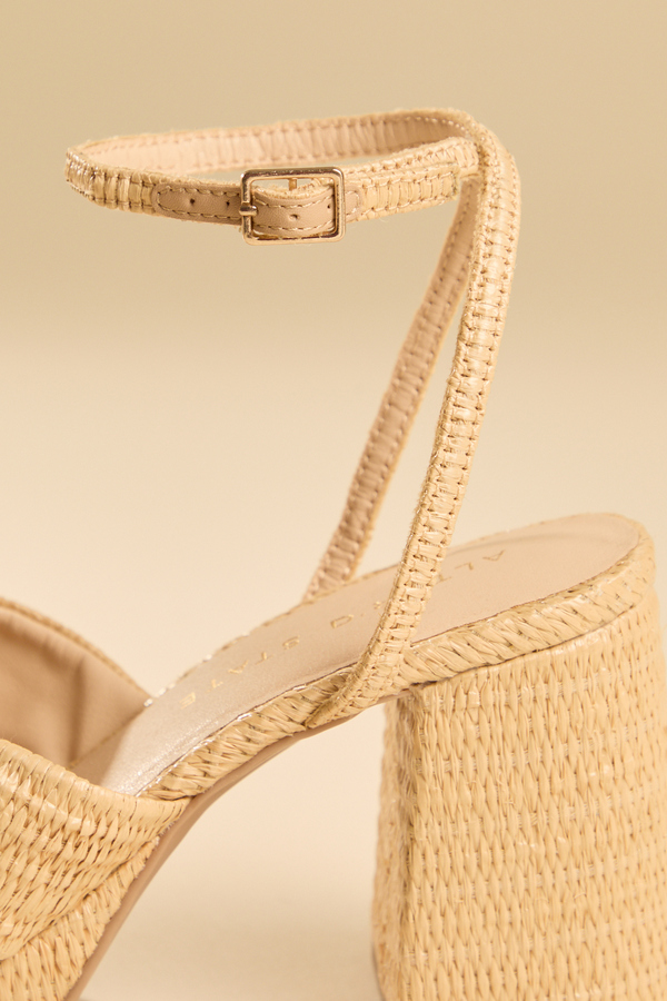 Noha Raffia Knot Heel Detail 3 - Altar'd State