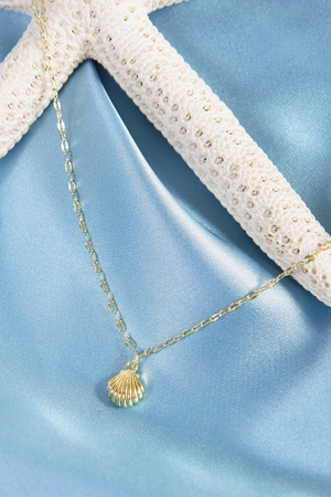 The Water Proof Collection Shell Necklace - Altar'd State - 