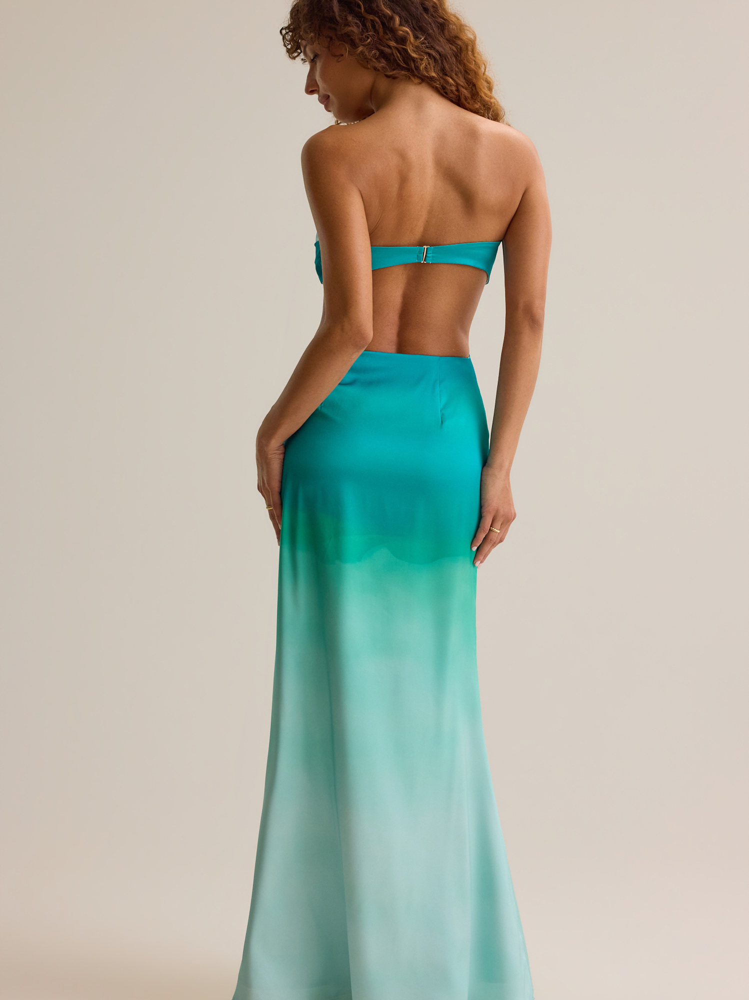 Altar'd State | Sunny Ombre Maxi Dress | Ombre | Material: 100% Polyester, Lining: 85% Polyester, 15% Spandex | XXL