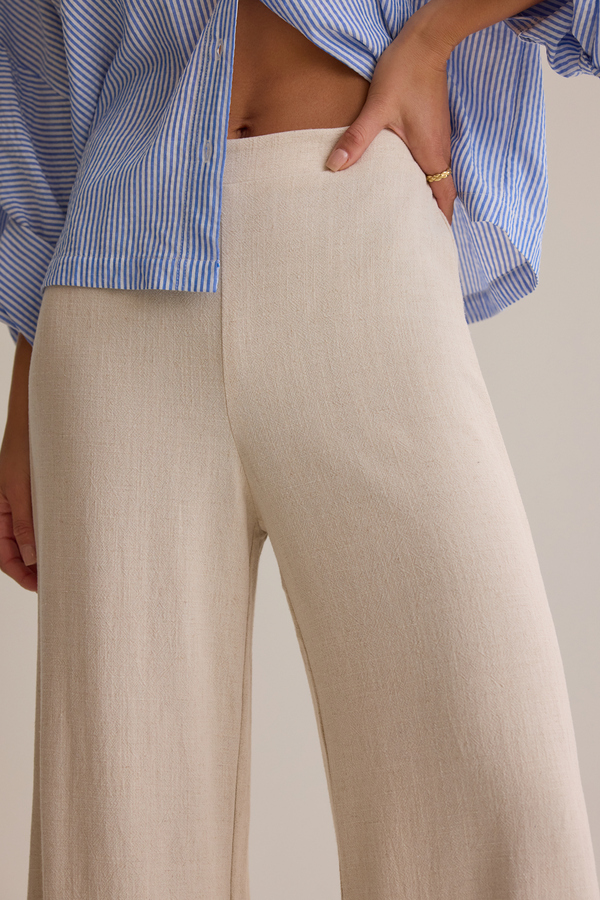 Hailee Linen Pant Detail 2 - Altar'd State