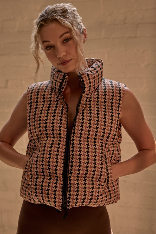 Houndstooth Scout Puff Vest Detail 2 - Altar'd State