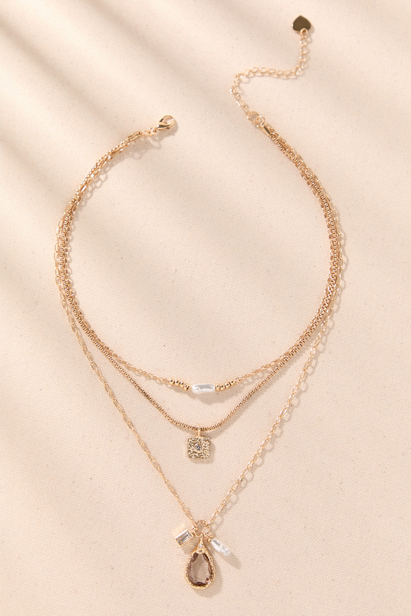 Radiant Pearl & Lock Layered Necklace Detail 2 - Altar'd State