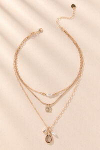 Radiant Pearl & Lock Layered Necklace Detail 2 - Altar'd State