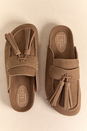 Ariana Tassel Suede Slide - Altar'd State - 