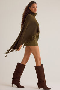 Emmaline Fringe Poncho Detail 4 - Altar'd State