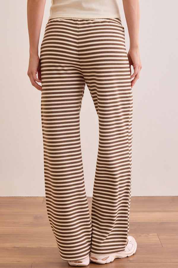 Stripe Society Pant Detail 5 - Altar'd State