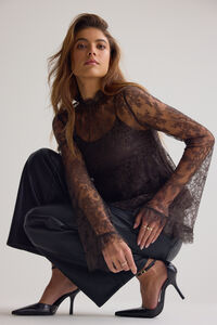 Maile Lace Flare Top Detail 3 - Altar'd State
