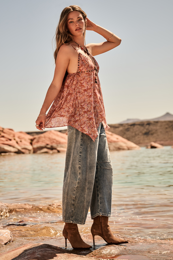 Jenna Cropped Barrel Jean Detail 3 - Altar'd State